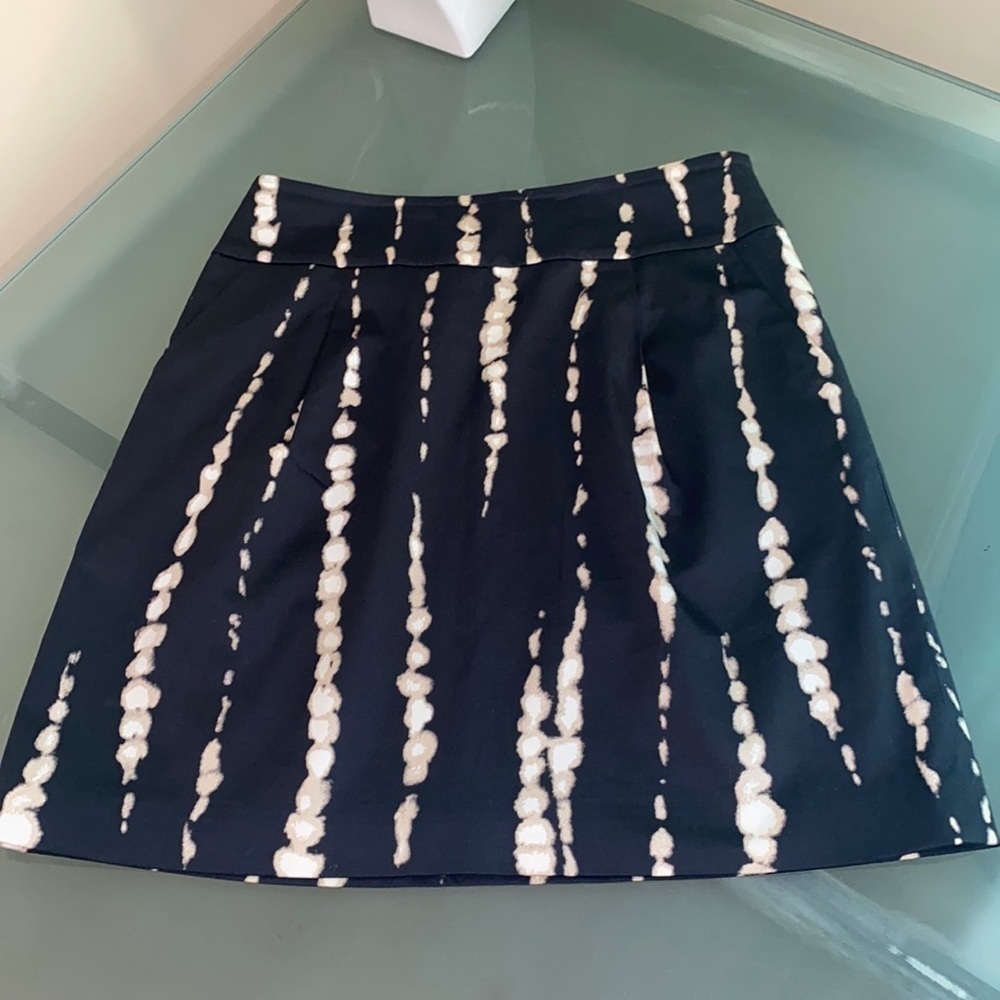 Ann Taylor Skirt Ann Taylor Black and White A-line Mini Skirt Size 0P